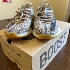 Men’s Size 7 Yeezy Boost 350